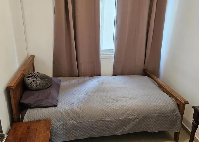 Melmar Molos * Limisso